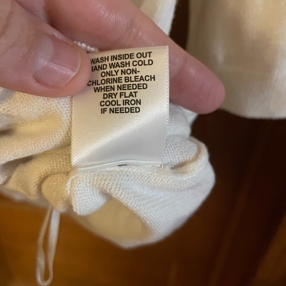 Elle Polka Dot Sweater Black and White size small - Picture 5 of 7